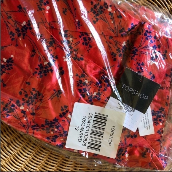 Top Shop Wispy Floral Print MIDI - Picture 6 of 7